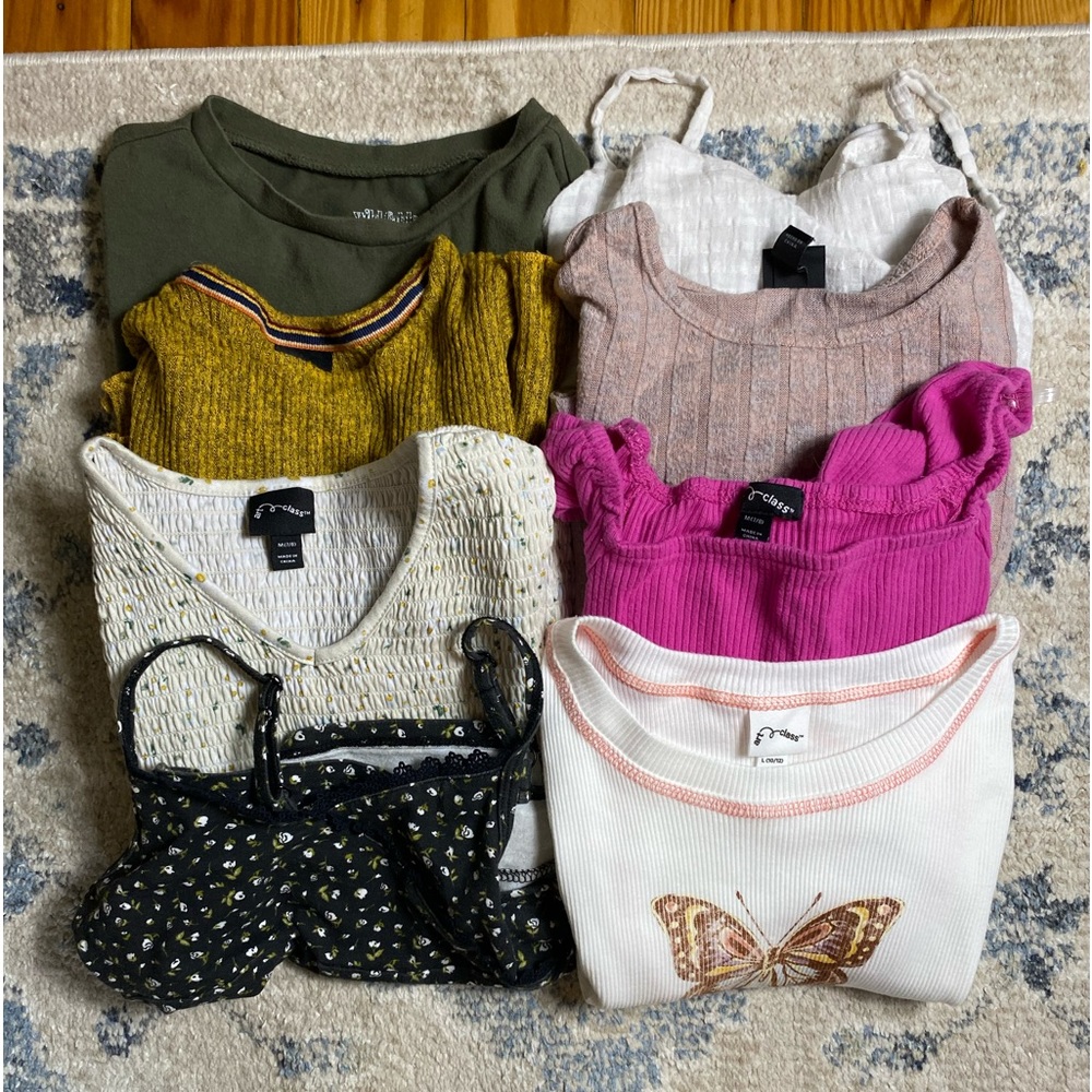 wild fable and art class bundle size large. all in hood condition!